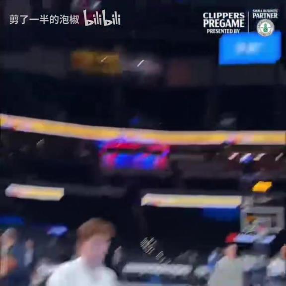 寶藏球員！你覺(jué)得小瓊斯能延續(xù)去年季后賽的亮眼表現(xiàn)嗎？